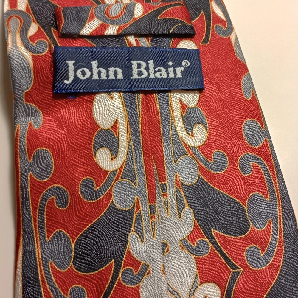 John Blair Red and Black Paisley Men's Tie - Picture 4 of 4